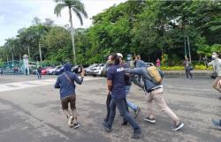 Penyusup Demo 21 April Digelandang Polisi, Terus Mengumpat dan Bicara Kotor