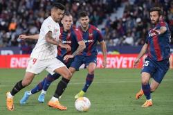 Taklukan Levante, Sevilla Geser Atletico Madrid