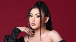 Pamela Safitri Unggah Foto Kancing Baju Dibuka, Tonjolan Dada Mengintip