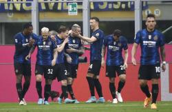 Patok Srigala Roma 3-1, Si-Ular Inter Milan Puncaki Klasemen