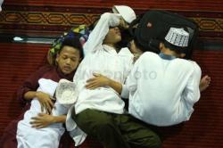 Ikut Itikaf di Masjid, 129 Siswa SMKN 1 Lubukbasung Agam Dapat THR