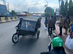 BP Jamsostek Tanjung Morawa Berbagi Takjil Dengan Masyarakat Umum