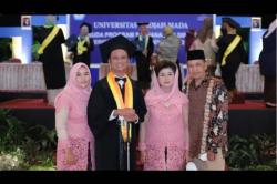 Kisah Tunanetra yang Jadi Mahasiswa UGM dan Mampu Lulus Sebagai Wisudawan Terbaik