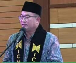 Rektor IPB Prof Arif Satria Khatib Salat Idulfitri di Masjid Al Markaz Makassar