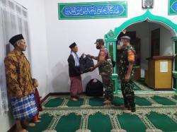 Ramadhan Berbagi, Koramil 1115 Cisurupan Bagi-bagi Sedekah