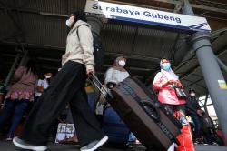 Imbas Tabrakan Kereta Api, Keberangkatan dari Stasiun Surabaya Gubeng Berubah