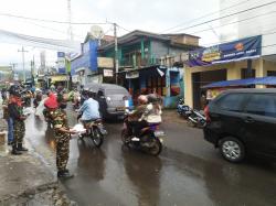 Satkoryon Banser Cisurupan Siapkan Posko Mudik dan Bantu Lalu Lintas Kendaraan