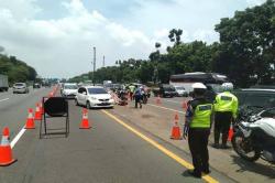 Macet Panjang, Contraflow di KM 47-70 Tol Jakarta-Cikampek Diberlakukan