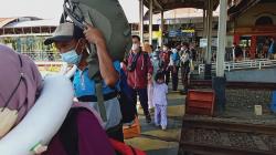 Hari Ini Tercatat 8500 Pemudik Mulai Tinggalkan Cirebon, PT KAI Operasikan Kereta Api Tambahan
