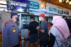Buru Pelanggar Prokes, Kapolri: Terapkan Diseluruh Objek Wisata