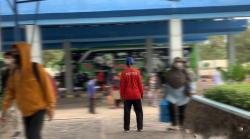 Cerita Porter di Terminal Ponorogo, Angkut Barang Dibayar Seiklasnya