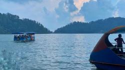 Libur Lebaran, Pendapatan Perahu Ngebel Naik Tiga Kali Lipat