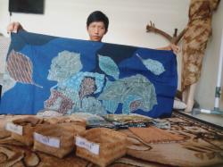 Kampung Batik Kriyan Cirebon Hasilkan Motif Unik dengan Pewarna Alami