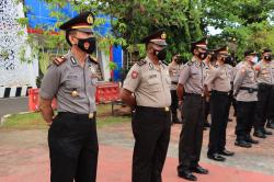 4 Personel Polres Tuban Dapat Kenaikan Pangkat Penghargaan Setelah Lebih dari 36 Tahun Mengabdi