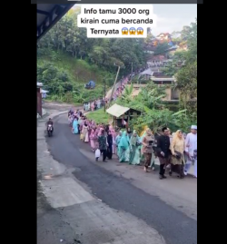 Viral! Tamu Undangan Pernikahan Mencapai 3000 Orang, Jalan Kaki Melalui Medan Berat