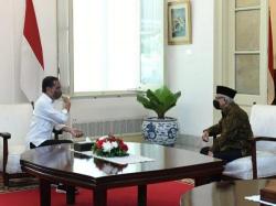 Momen Idul Fitri, Presiden Jokowi Silaturahmi dengan Wapres di Istana, Diskusi Ringan