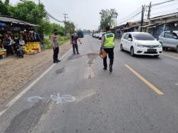 Lansia Pengendara Sepeda Angin Tewas Tertabrak Truk