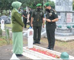 Kenang Jasa Pahlawan, KOREM 063/SGJ Kunjungi TMP Kesenden