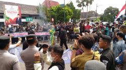 Demo di Depan Kantor Bupati Pemalang, Tagih Janji Perbaikan Infrastruktur