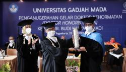 Terima Gelar Dokter dari UGM, Ini Deretan Prestasi Menhub Budi Karya Sumadi