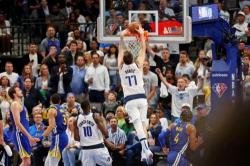 Hari Ini: Hajar Golden State Warriors, Dallas Mavericks Perkecil Ketertinggalan Jadi 1-3