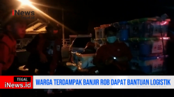 Video Warga Terdampak Banjir Rob di Brebes Dapat Bantuan Logistik