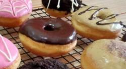 Gampang Dibuat & Rasanya Enak Lho! Begini Resep Donat Ala Restoran