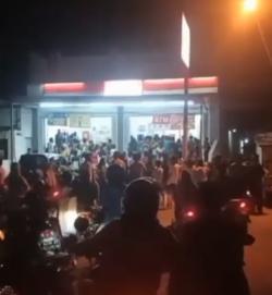 Beredar Video Kasir Alfamart Cilacap Ditodong, Pelaku Lelaki Terekam CCTV