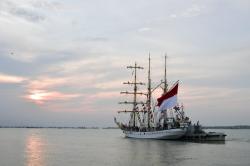 KRI Dewaruci Resmi Berlayar Telusuri Jalur Rempah di Hari Lahir Pancasila