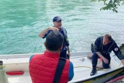 Eril Berenang Saat Air Sungai Aare Bersuhu Rendah, Adakah Tour Guide yang Mendampingi?