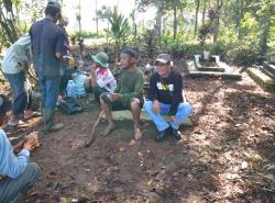 Keroyokan, Warga Sukamatri Karangtengah Lakukan Hal Ini