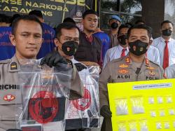 Sabu-sabu Setengah Kilogram Diamankan Polres Karawang, 11 Tersangka Terancam Hukuman Seumur Hidup