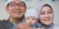 Seolah Jadi Pelipur Duka, Ridwan Kamil Ajak Arka Bermain di Gedung Sate