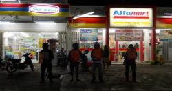 Mengapa Indomaret dan Alfamart Selalu Berdekatan? Ini Jawabannya