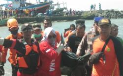 Sempat Hilang Tenggelam, Tim SAR Temukan Nelayan di Perairan Laut Dadap