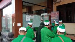 Polda Jatim Tahan Pimpinan Khilafatul Muslimin Surabaya Raya Usai Jadi Tersangka