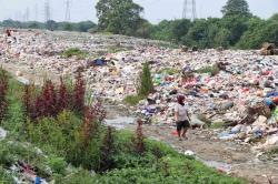 Siap-siap! Buang Sampah Sembarangan di Bekasi Bakal Didenda Rp 50 Juta atau Kurungan 3 Bulan