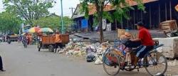 Tak Miliki Armada Pengangkut, Pengelola Pasar di Brebes Bingung Tangani Persoalan Sampah