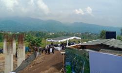 Tempat Peristirahatan Terakhir Eril yang Indah, Berlatar Panorama Gunung dan Sawah