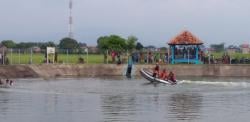 Terpeleset Saat Cari Ikan di Embung, Bocah di Tegal Tenggelam