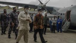 Menhan Prabowo Serahkan Pesawat CN235 MPA dan 2 Unit Heli Anti Kapal Selam dari PTDI ke TNI AL