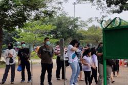 Monas Dibuka Pengunjung Langsung Ramai