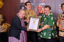 Membanggakan, Satu-satunya di Dunia Restoran Padang Terbesar Ada di Cilegon Raih Rekor Muri