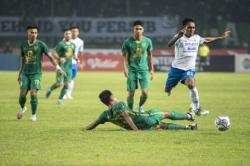 Dua Bobotoh Meninggal Saat Laga Persib vs Persebaya