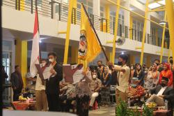 Keren! Nuansa Nusantara Balut Perpisahan 63 Siswa SMP Wijaya Putra