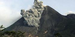 Erupsi Gunung Merapi, Muntahan Lava Pijar Sejauh 1.8 Km