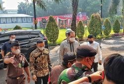 Pasca Dicopot dari Mendag, Muhammad Lutfi Penuhi Panggilan Kejagung Soal Kasus Korupsi