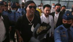 Ronaldinho Dijemput Langsung Raffi Ahmad di Bandara: Selamat Datang di Indonesia!