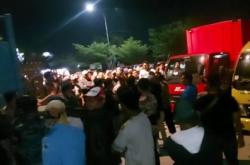 Viral Karyawan J&T Ekspres di Pekanbaru Ribut Dengan Serikat Buruh