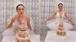 Tersenyum Bahagia! 4 Potret Shandy Aulia Rayakan Ultah Ke-35 Jadi Ballerina yang Cantik Banget